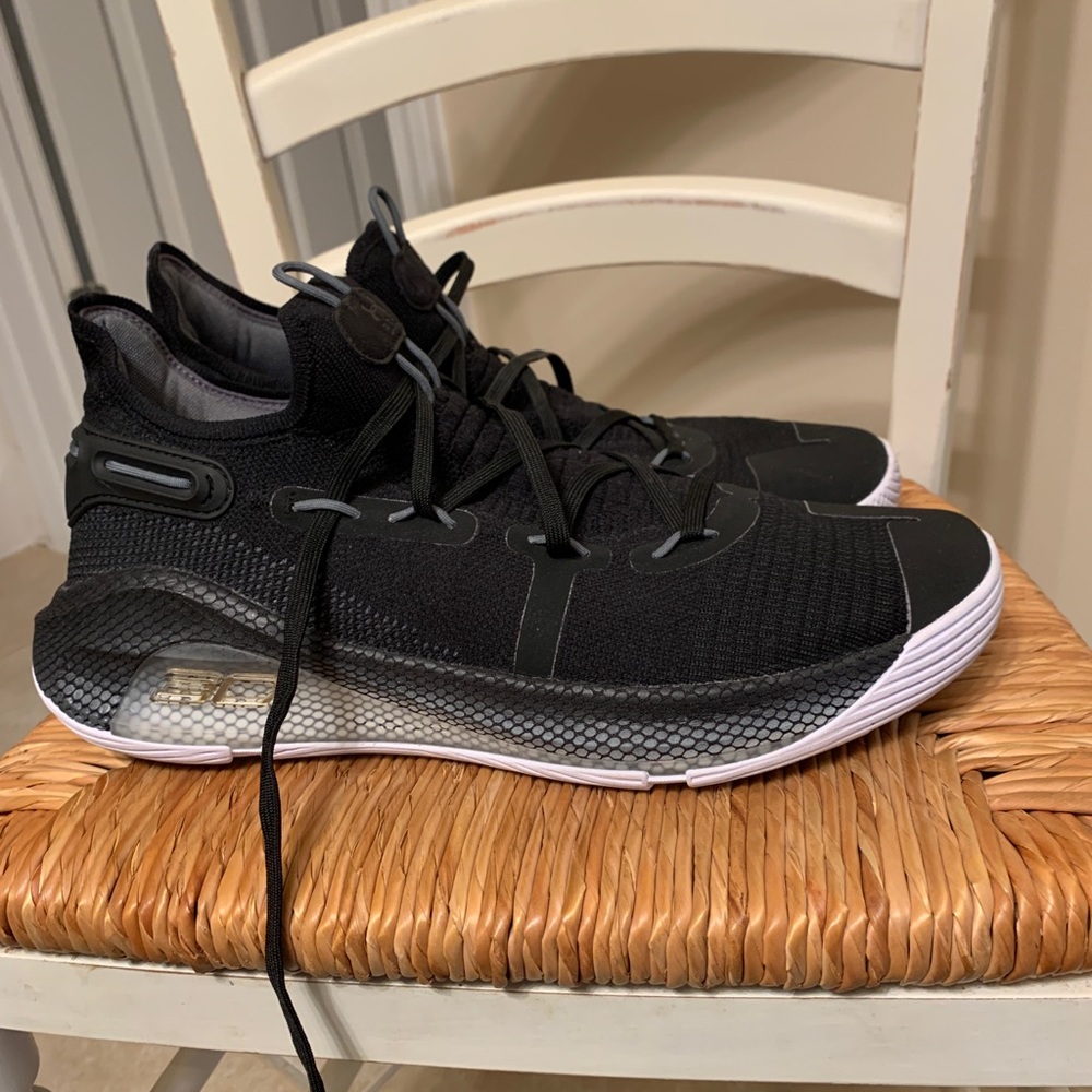 Curry 6 size 14